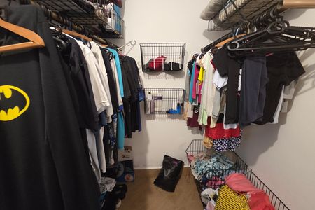 Casa para alugar com 194m², 2 quartos e 2 vagas Casa para alugar com 194m², 2 quartos e 2 vagasCloset da suíte 1