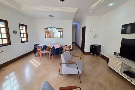 Sala de casa para alugar com 2 quartos, 194m² em Nova Mirim, Praia Grande