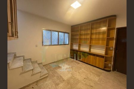 Casa à venda com 3 quartos, 172m² em Jabaquara, São Paulo