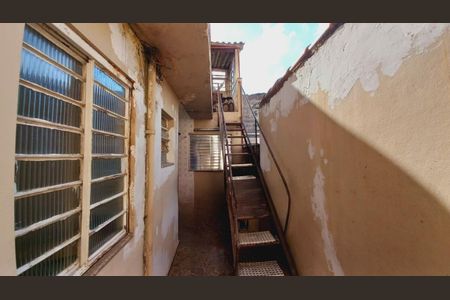 Casa à venda com 3 quartos, 131m² em Vila Sao Paulo, São Paulo