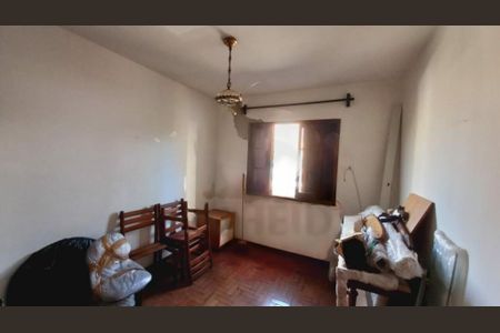 Casa à venda com 131m², 3 quartos e 1 vaga