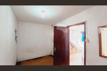 Casa à venda com 3 quartos, 131m² em Vila Sao Paulo, São Paulo