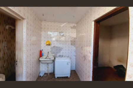 Casa à venda com 131m², 3 quartos e 1 vaga