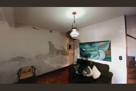 Casa à venda com 3 quartos, 131m² em Vila Sao Paulo, São Paulo