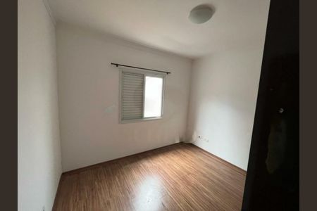 Casa à venda com 3 quartos, 97m² em Vila Romano, São Paulo