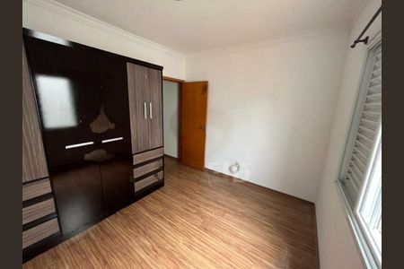 Casa à venda com 97m², 3 quartos e 2 vagas