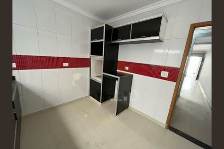 Casa à venda com 97m², 3 quartos e 2 vagas