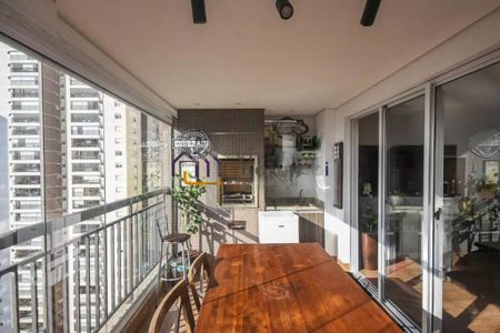 Apartamento para alugar com 3 quartos, 104m² em Vila Suzana, São Paulo