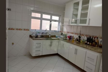Casa à venda com 190m², 3 quartos e 2 vagas