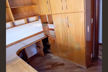 Casa à venda com 190m², 3 quartos e 2 vagas
