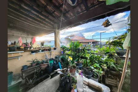 Casa à venda com 120m², 3 quartos e 2 vagas