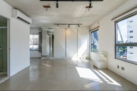 Apartamento à venda com 1 quarto, 70m² em Jardim das Acacias, São Paulo