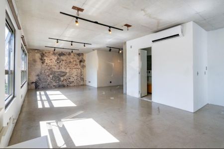 Apartamento à venda com 1 quarto, 70m² em Jardim das Acacias, São Paulo
