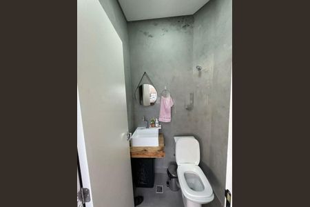 Casa à venda com 3 quartos, 202m² em Campo Grande, São Paulo