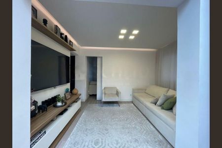 Casa à venda com 3 quartos, 202m² em Campo Grande, São Paulo