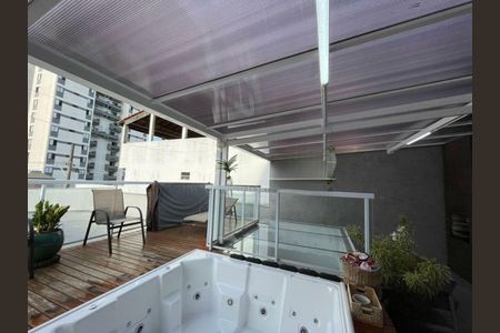 Casa à venda com 3 quartos, 202m² em Campo Grande, São Paulo