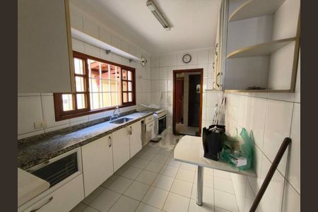 Casa à venda com 132m², 3 quartos e 3 vagas