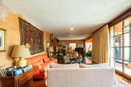 Casa à venda com 4 quartos, 705m² em Jardim Guedala, São Paulo