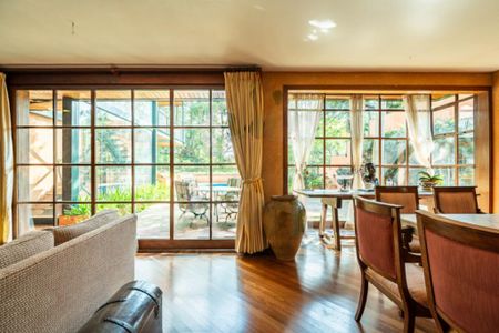 Casa à venda com 4 quartos, 705m² em Jardim Guedala, São Paulo