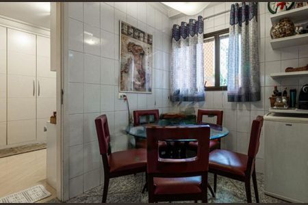 Apartamento à venda com 4 quartos, 200m² em Moema, São Paulo