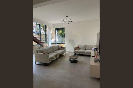 Casa à venda com 3 quartos, 170m² em Jardim Esmeralda (Zona Sul), São Paulo