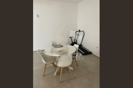 Casa à venda com 3 quartos, 170m² em Jardim Esmeralda (Zona Sul), São Paulo