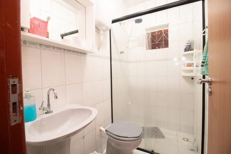 Casa à venda com 160m², 4 quartos e 1 vaga Casa à venda com 160m², 4 quartos e 1 vagaBanheiro Social