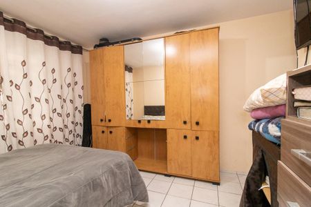 Casa à venda com 160m², 4 quartos e 1 vaga Casa à venda com 160m², 4 quartos e 1 vagaQuarto 1 suite