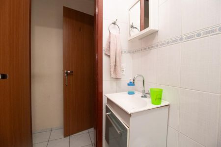 Casa à venda com 160m², 4 quartos e 1 vaga Casa à venda com 160m², 4 quartos e 1 vagaBanheiro da Suíte