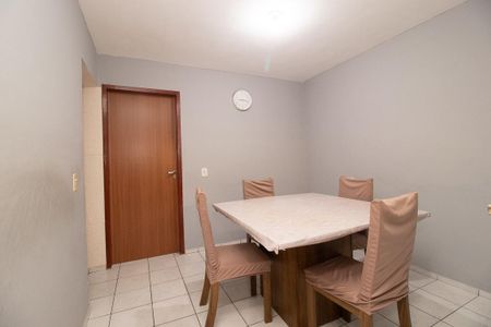 Casa à venda com 160m², 4 quartos e 1 vaga Casa à venda com 160m², 4 quartos e 1 vagaSala de Jantar