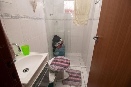 Casa à venda com 160m², 4 quartos e 1 vaga Casa à venda com 160m², 4 quartos e 1 vagaBanheiro da Suíte