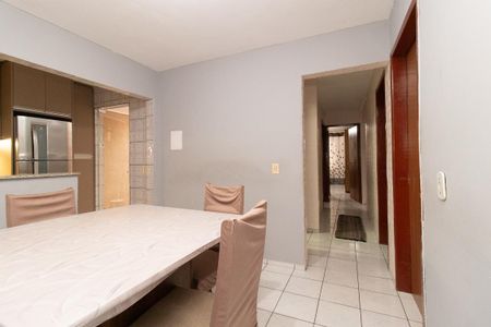 Casa à venda com 160m², 4 quartos e 1 vaga Casa à venda com 160m², 4 quartos e 1 vagaSala de Jantar