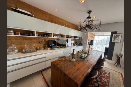 Apartamento à venda com 294m², 4 quartos e 4 vagas