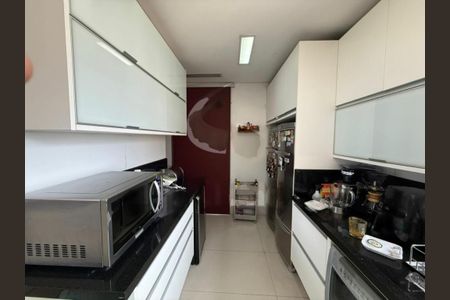 Apartamento à venda com 294m², 4 quartos e 4 vagas