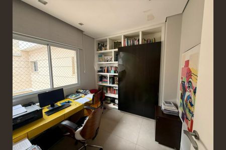 Apartamento à venda com 294m², 4 quartos e 4 vagas