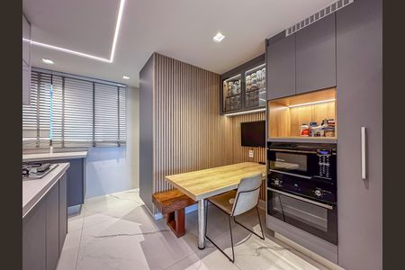 Apartamento para alugar com 149m², 3 quartos e 2 vagas