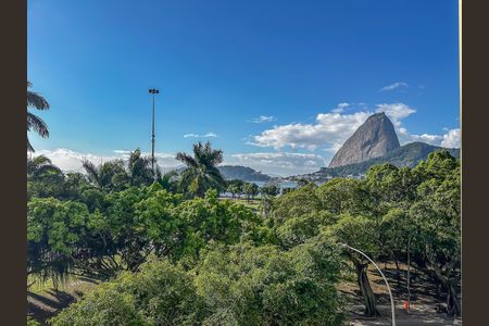 Apartamento para alugar com 149m², 3 quartos e 2 vagas