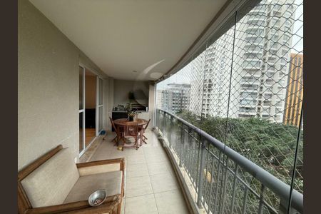 Apartamento à venda com 139m², 3 quartos e 2 vagas