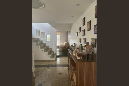 Casa à venda com 3 quartos, 180m² em Vila Mariana, São Paulo