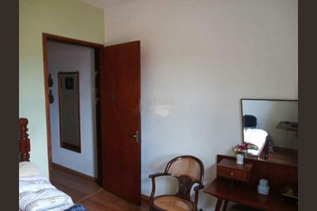 Casa à venda com 3 quartos, 250m² em Jardim Pedreira, São Paulo