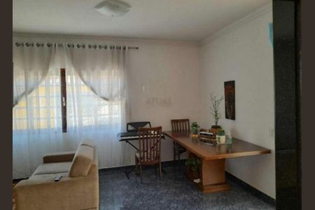 Casa à venda com 3 quartos, 250m² em Jardim Pedreira, São Paulo