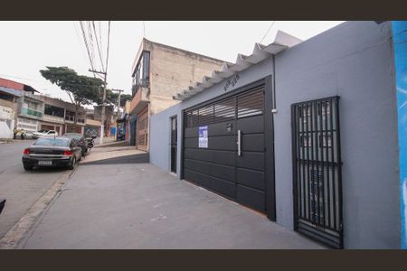 Casa para alugar com 105m², 2 quartos e 4 vagas Casa para alugar com 105m², 2 quartos e 4 vagasFachada