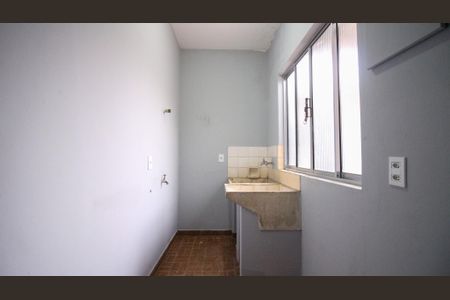 Casa para alugar com 105m², 2 quartos e 4 vagas Casa para alugar com 105m², 2 quartos e 4 vagasÁrea de Serviço