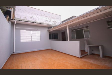 Casa para alugar com 105m², 2 quartos e 4 vagas Casa para alugar com 105m², 2 quartos e 4 vagasQuintal