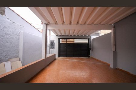 Casa para alugar com 105m², 2 quartos e 4 vagas Casa para alugar com 105m², 2 quartos e 4 vagasGaragem