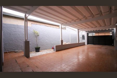 Casa para alugar com 105m², 2 quartos e 4 vagas Casa para alugar com 105m², 2 quartos e 4 vagasGaragem