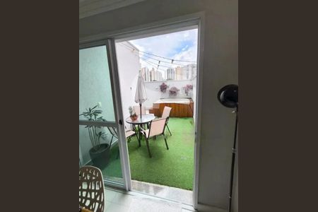 Casa à venda com 102m², 3 quartos e 2 vagas