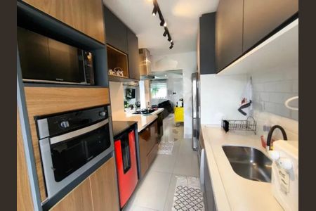 Casa à venda com 102m², 3 quartos e 2 vagas