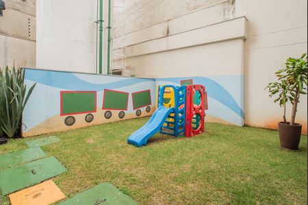 Apartamento para alugar com 36m², 2 quartos e sem vagaÁrea comum - Playground