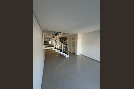 Casa à venda com 160m², 3 quartos e 2 vagas